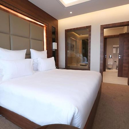 Weekend Hotel Sari Jeddah Bagian luar foto