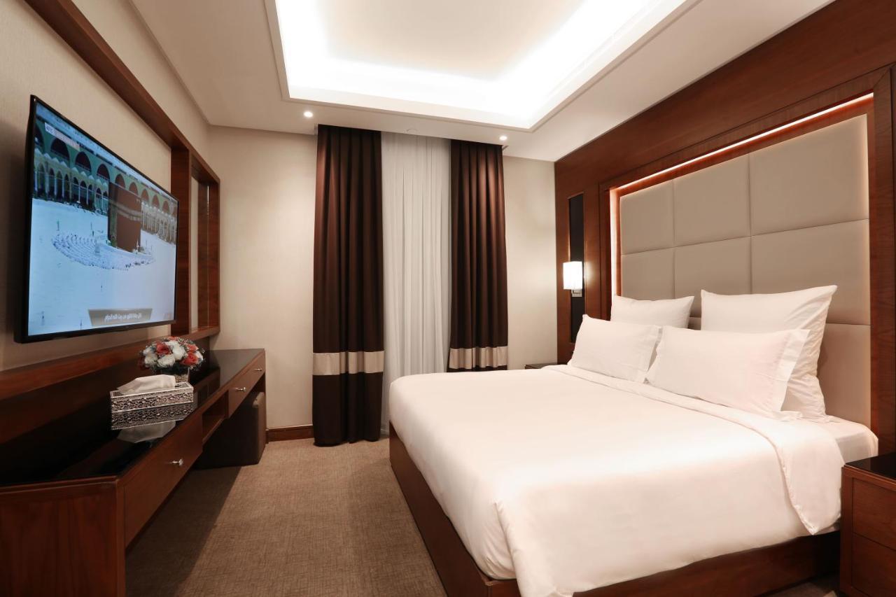 Weekend Hotel Sari Jeddah Bagian luar foto
