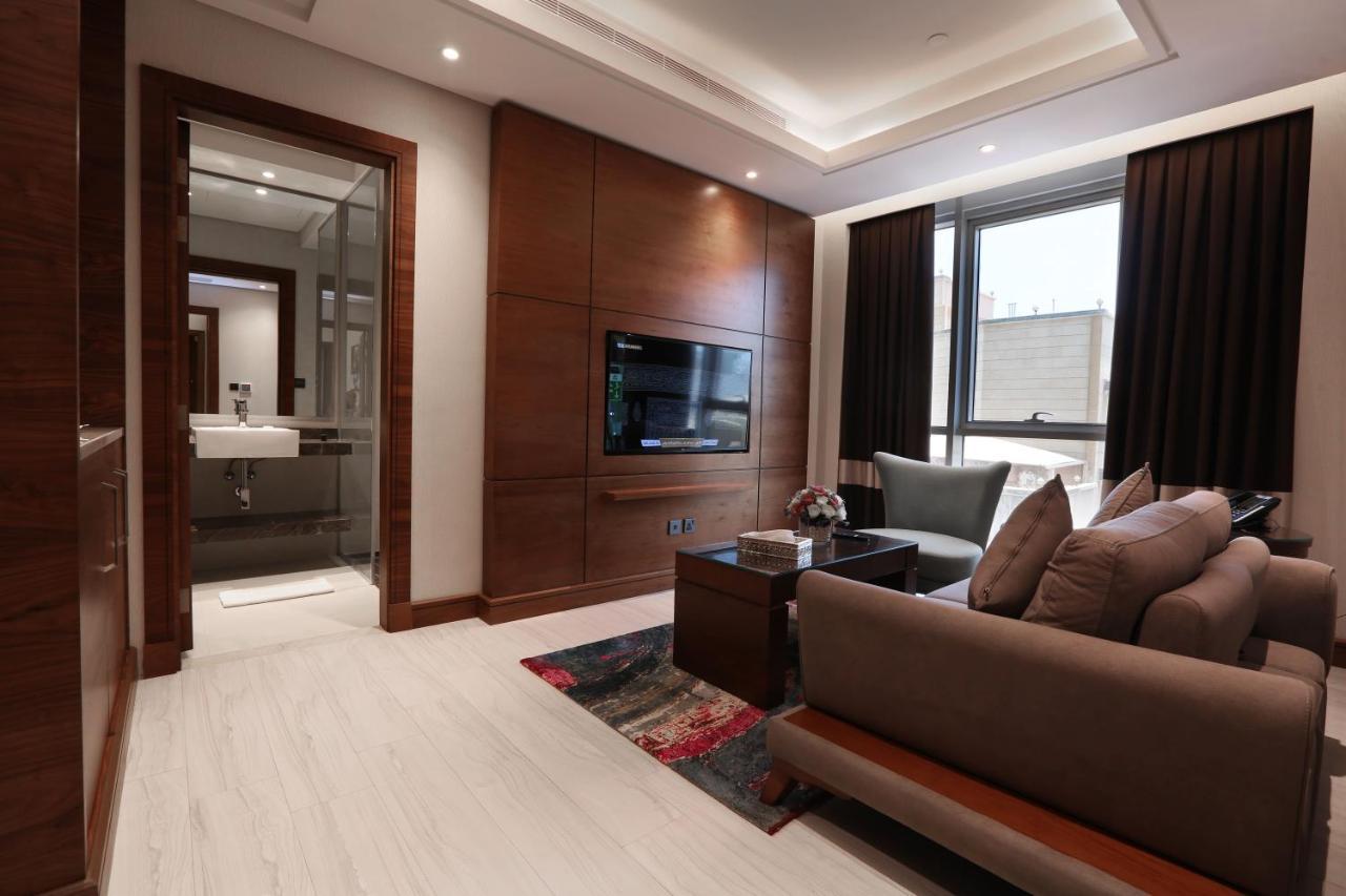 Weekend Hotel Sari Jeddah Bagian luar foto
