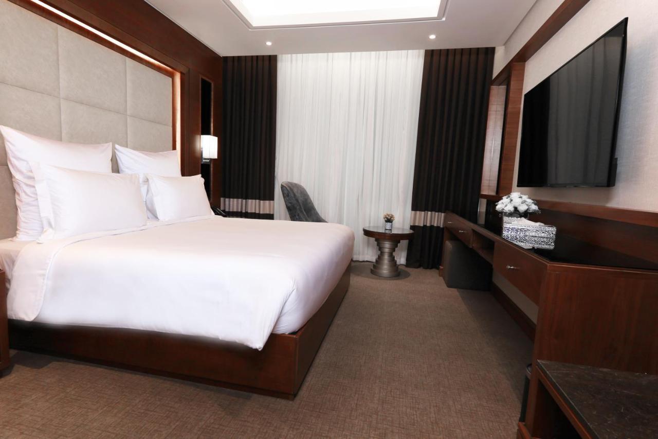 Weekend Hotel Sari Jeddah Bagian luar foto