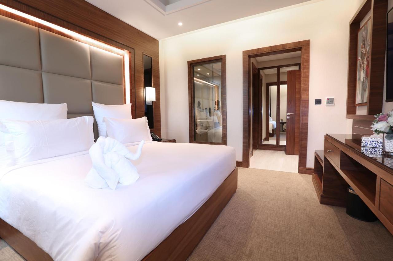 Weekend Hotel Sari Jeddah Bagian luar foto