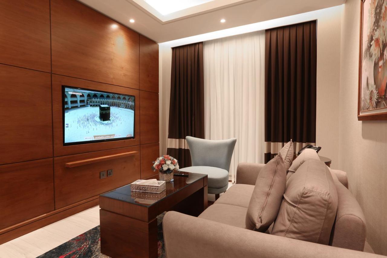 Weekend Hotel Sari Jeddah Bagian luar foto