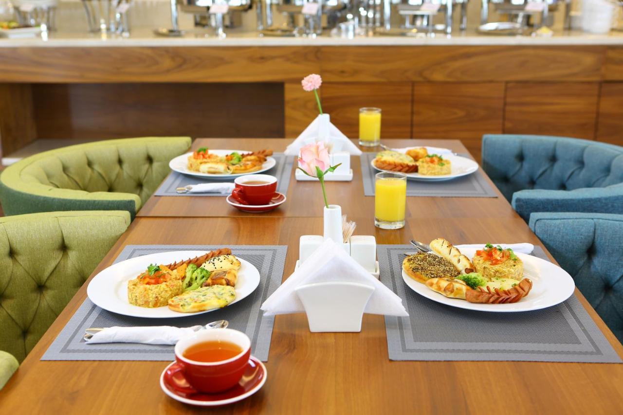 Weekend Hotel Sari Jeddah Bagian luar foto